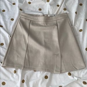 Khaki colored skirt